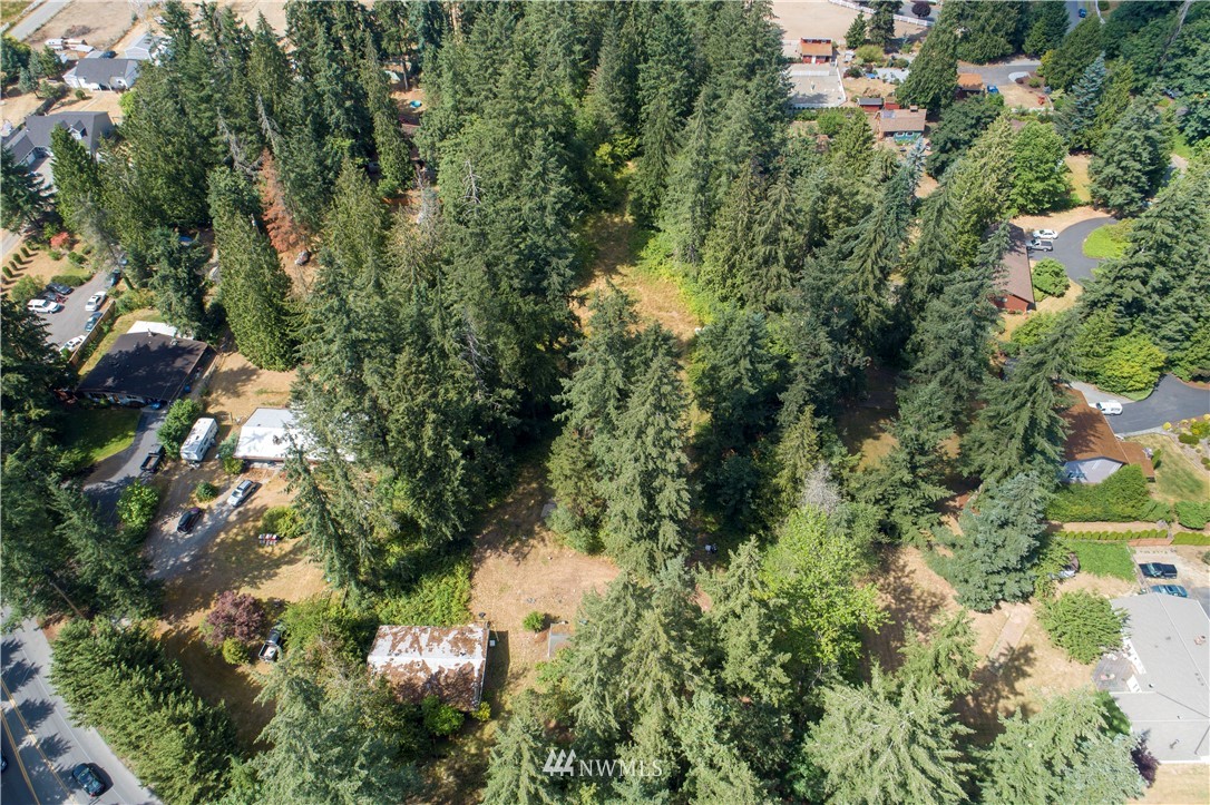 17908- Southeast Covington Sawyer Road Kent, WA 98042 - Photo 8 of 12 Gallery Image 8