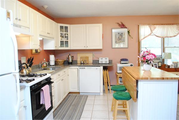 258 Ralph Talbot Street Weymouth, MA 02190 - Photo 14 of 20