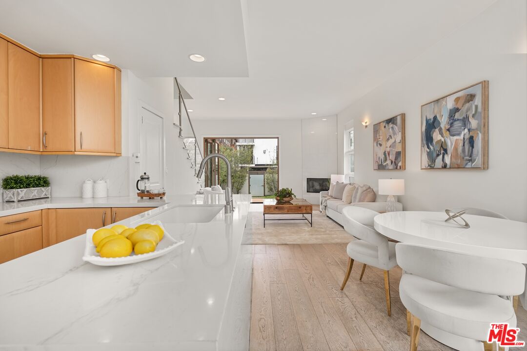 28 Westwind Street Marina del Rey, CA 90292 - Photo 9 of 45