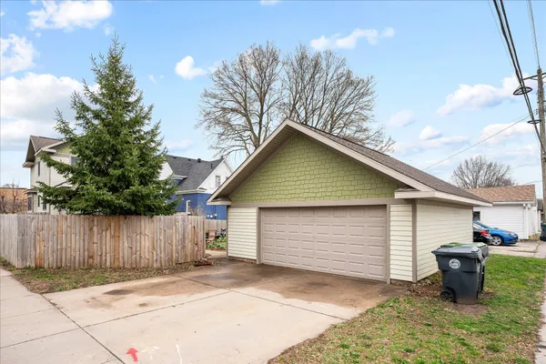 $349,900 | 622 Johnson Street, La Crosse, WI 54601