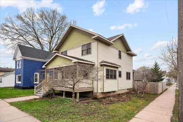 $349,900 | 622 Johnson Street, La Crosse, WI 54601