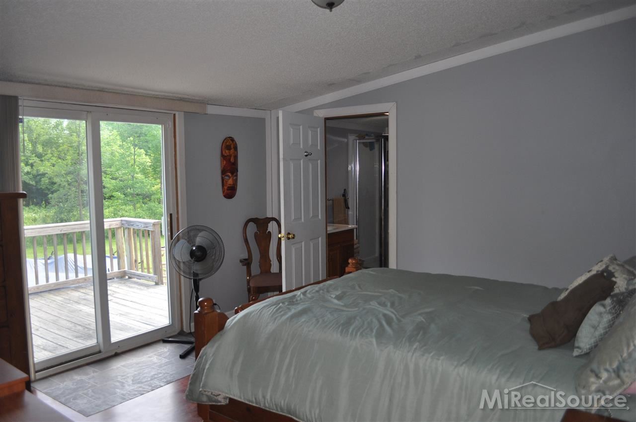 9643 Sparling Road Goodells, MI 48027 - Photo 16 of 24 31199463-15.JPG