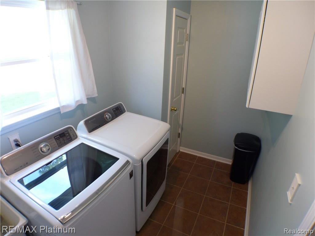 1492 Remsing Street Hartland, MI 48353 - Photo 34 of 43 P1060530.JPG