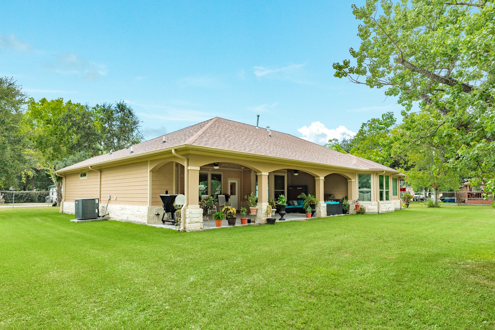 309 Hickman Lane Angleton, TX 77515 - Photo 35 of 37 Gallery Image 35