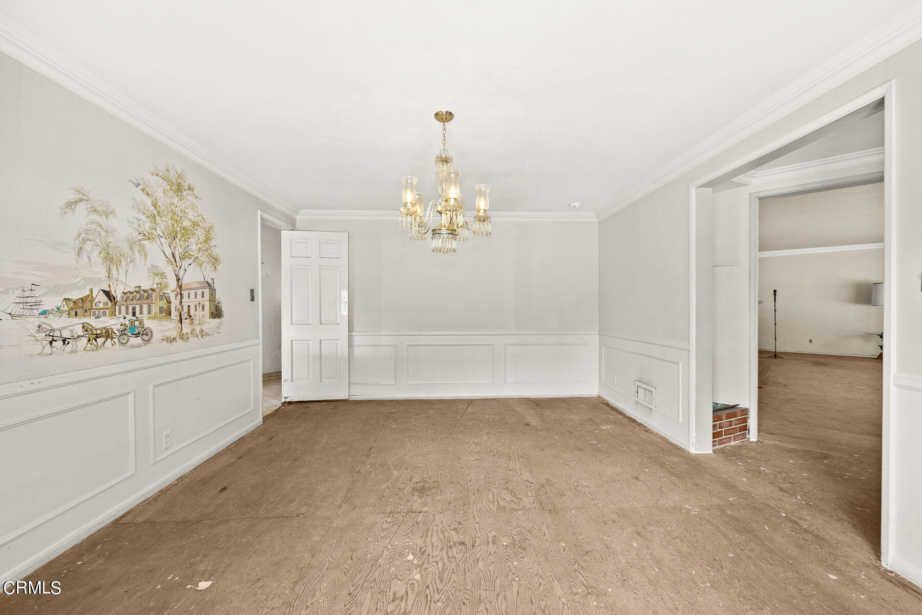 3570 Lombardy Road Pasadena, CA 91107 - Photo 14 of 45 wooden floor in an empty room with a window