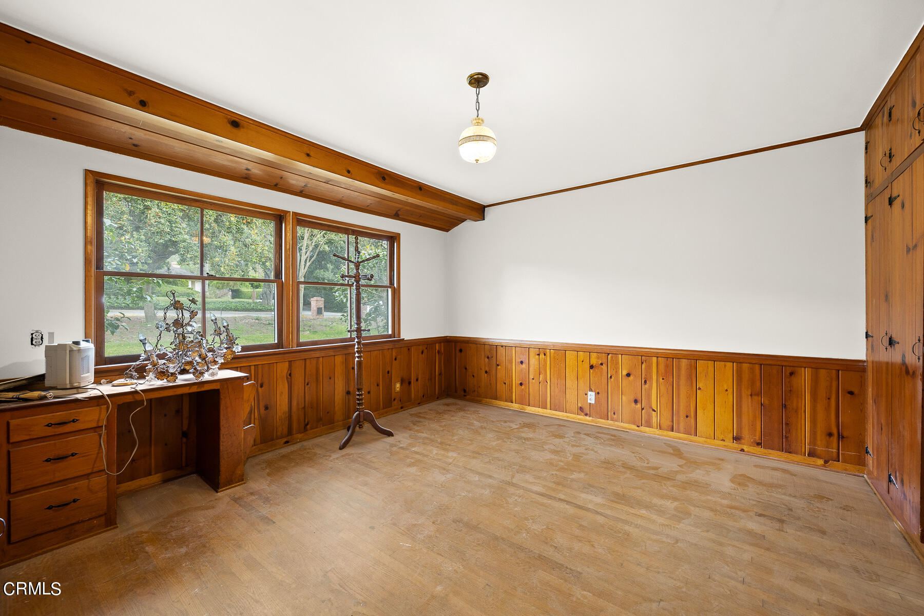 3570 Lombardy Road Pasadena, CA 91107 - Photo 30 of 45 a view of workspace with furniture and large window