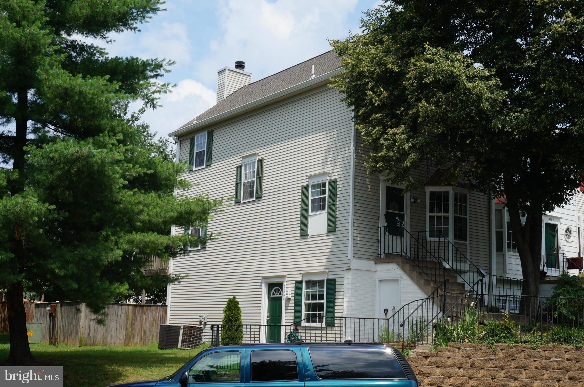 4062 Spring Run Court, Unit 11A Chantilly, VA 20151 - Photo 3 of 30 Exterior (General)