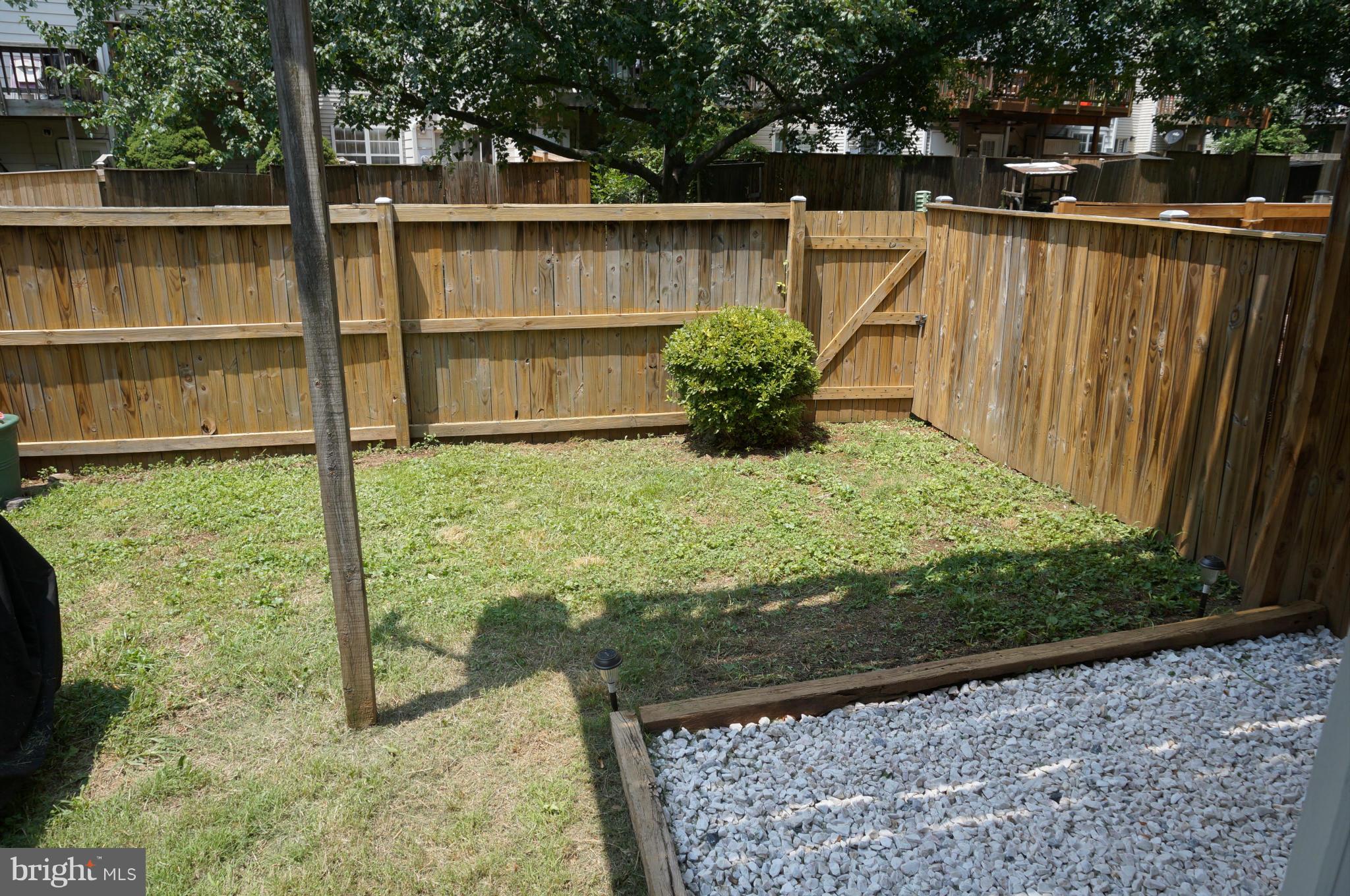 4062 Spring Run Court, Unit 11A Chantilly, VA 20151 - Photo 30 of 30 Backyard