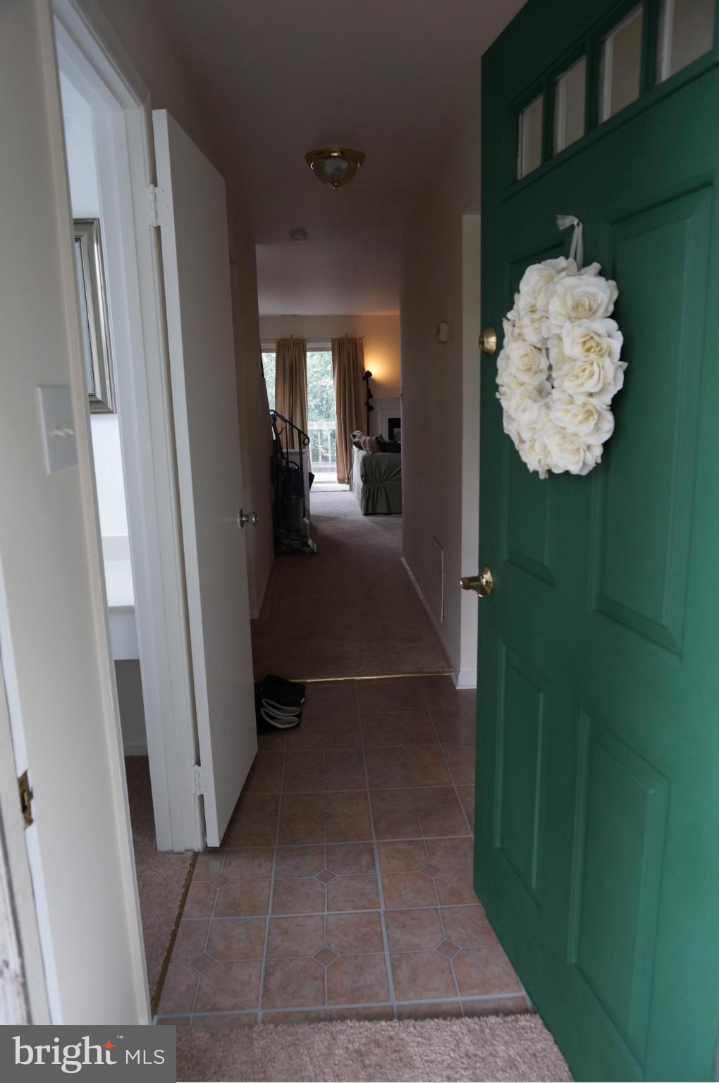 4062 Spring Run Court, Unit 11A Chantilly, VA 20151 - Photo 5 of 30 Entrance