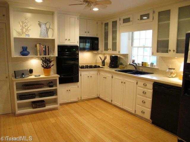 2950 Good Hope Road Winston-Salem, NC 27106 - Photo 7 of 16 Kitchen.