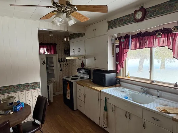 $215,000 | 11285 Arkola Road, Meadowlands, MN 55765