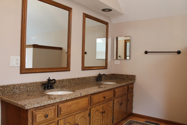 1920 Hampton Drive Wheaton, IL 60189 - Photo 14 of 22