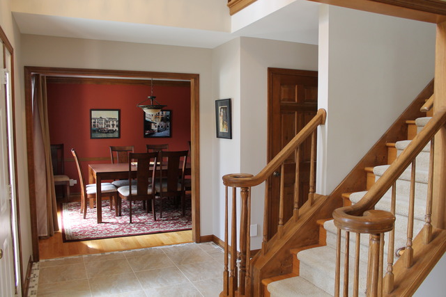 1920 Hampton Drive Wheaton, IL 60189 - Photo 4 of 22