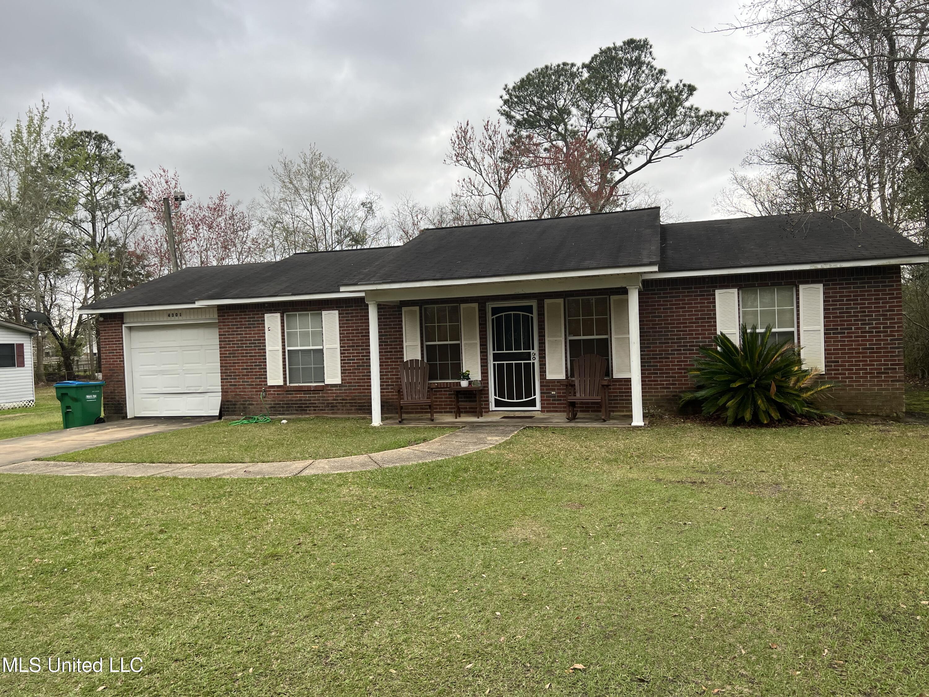4301 Colleen Street Moss Point, MS 39563 - Photo 1 of 15 197707E7-7989-4AB1-8C37-3D26DFF78383