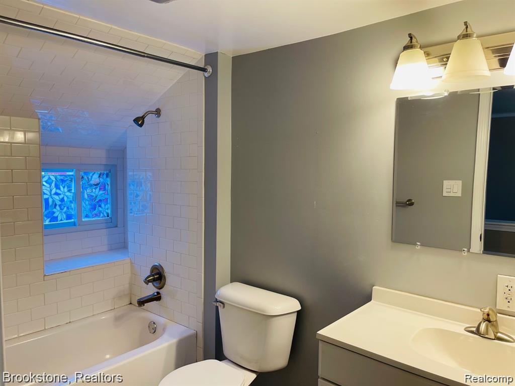 1258 Franklin Road Berkley, MI 48072 - Photo 9 of 11