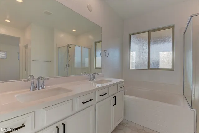 $2,995 | 727 Foreign Reef Way, Las Vegas, NV 89138