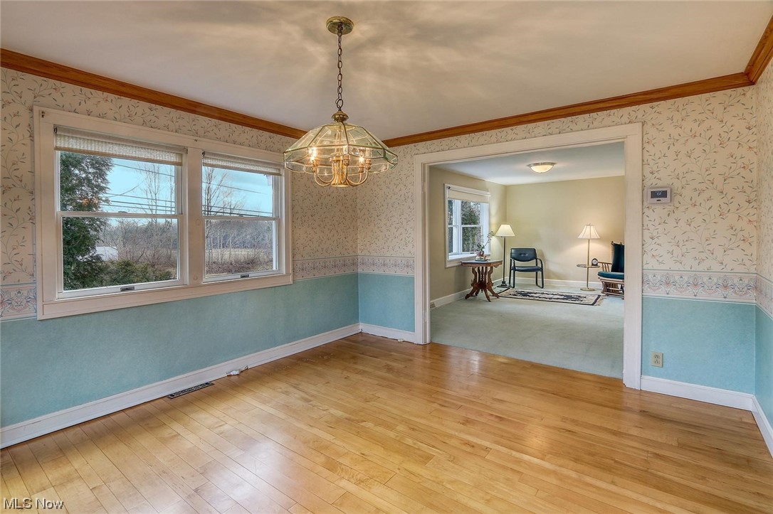 10722 Thwing Road Chardon, OH 44024 - Photo 10 of 34 Dining Room