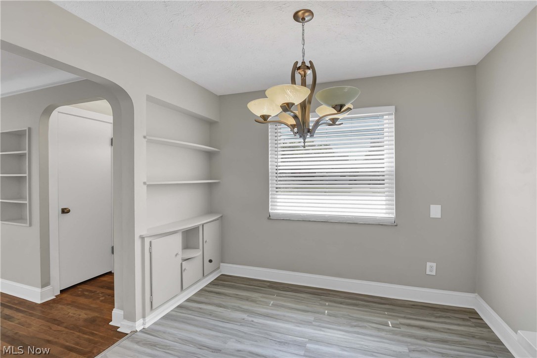 6214 Snow Road Parma, OH 44129 - Photo 15 of 46