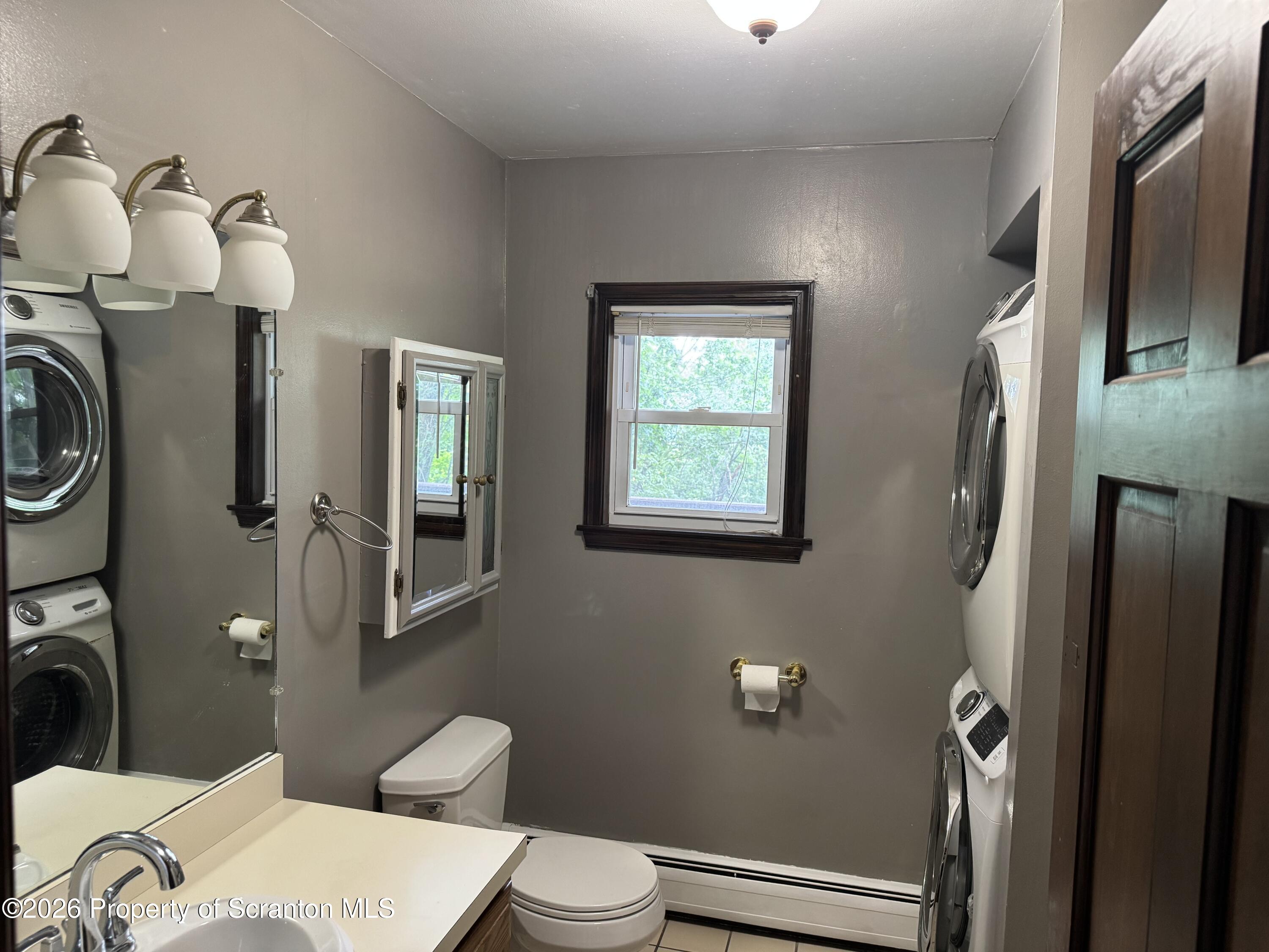 23 East Mountain Road, Unit A Scranton, PA 18505 - Photo 9 of 18 IMG_7570