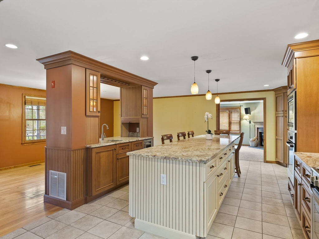 5 Kenneth Road Georgetown, MA 01833 - Photo 9 of 39 Gallery Image 9