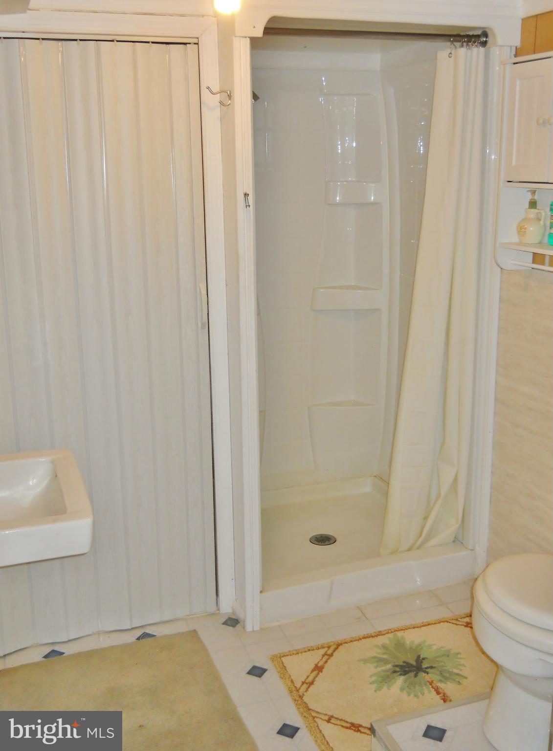 192 Magothy Beach Road Pasadena, MD 21122 - Photo 27 of 29 Full Bath on Lower Level