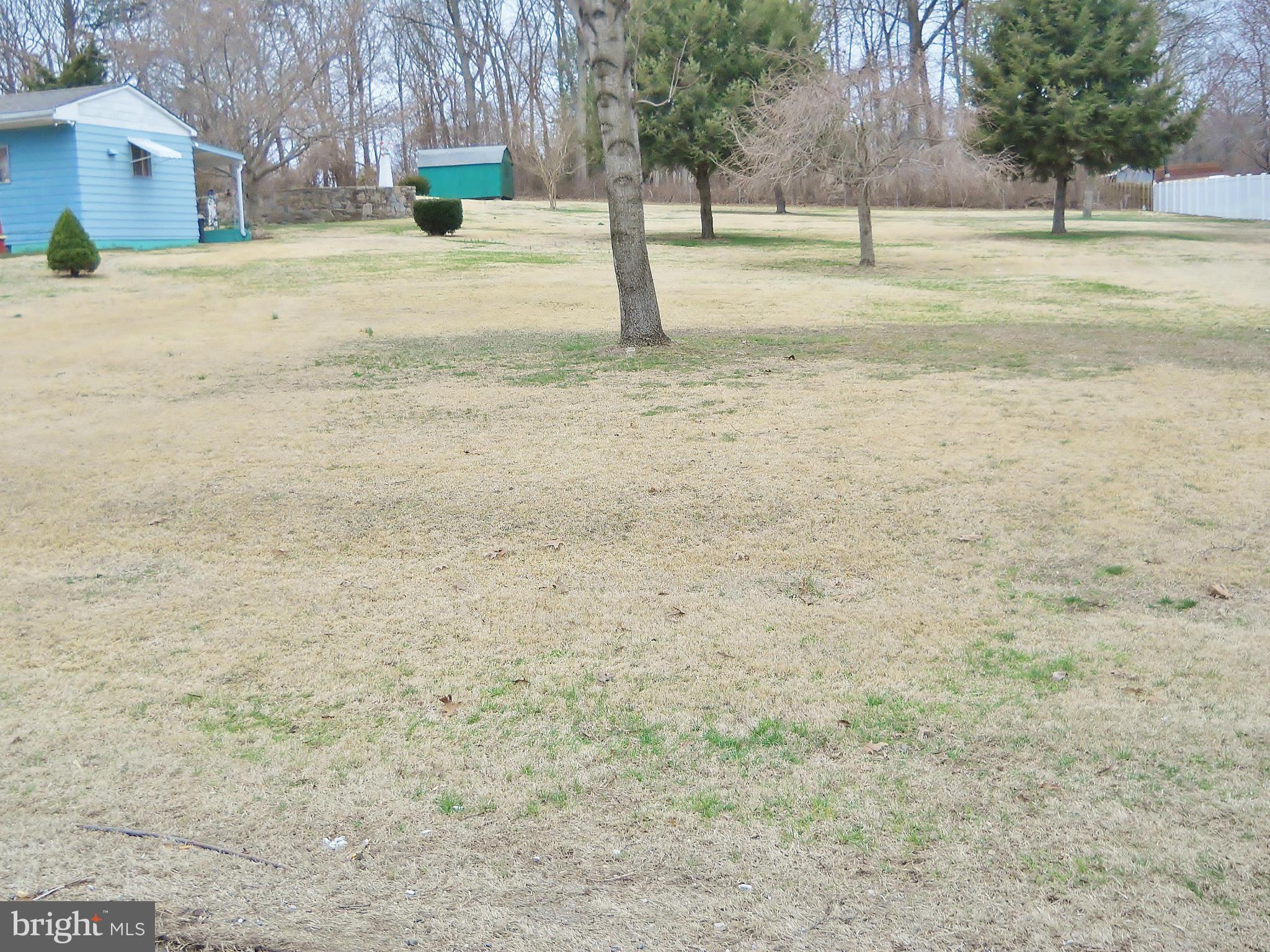 192 Magothy Beach Road Pasadena, MD 21122 - Photo 4 of 29 Easily subdividable lot
