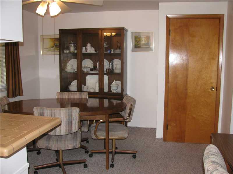 116 Rhodes Avenue Green Tree, PA 15220 - Photo 5 of 25 Dining Room.