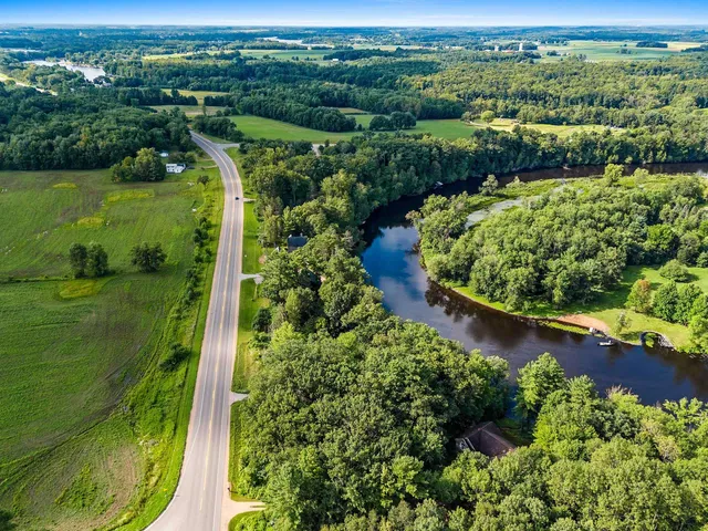 $189,000 | N6487 St 47/55 Highway, Shawano, WI 54166