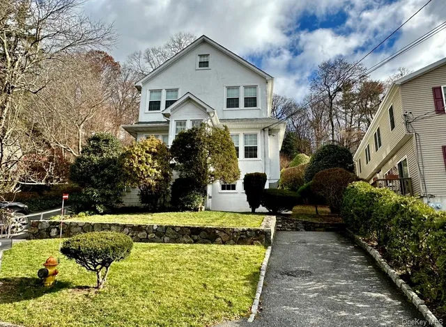 $2,850 | 128 Nethermont Avenue, Unit 1, White Plains, NY 10603