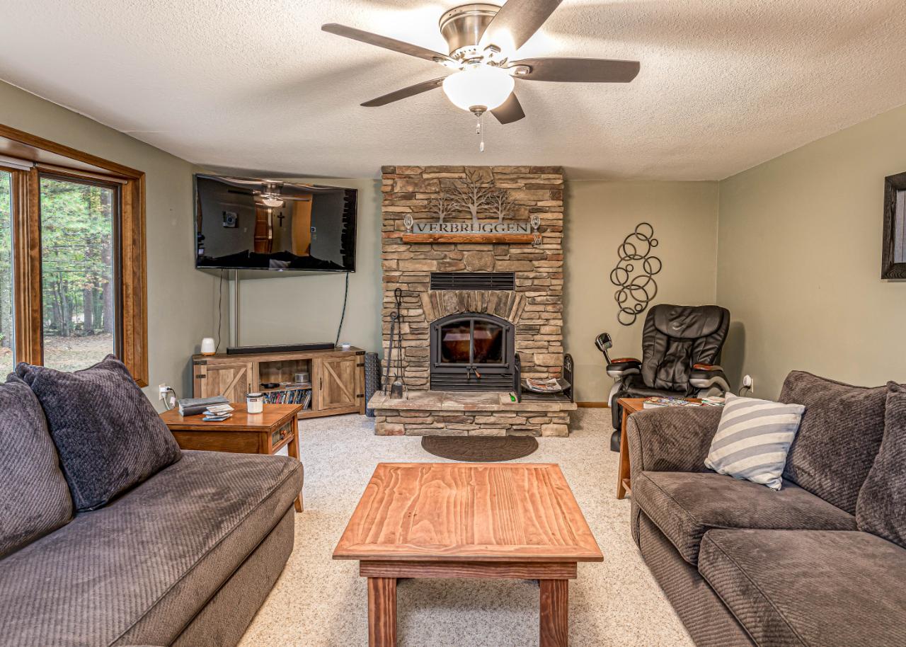 8430 Grant Road Minocqua, WI 54548 - Photo 12 of 24 Gallery Image 12