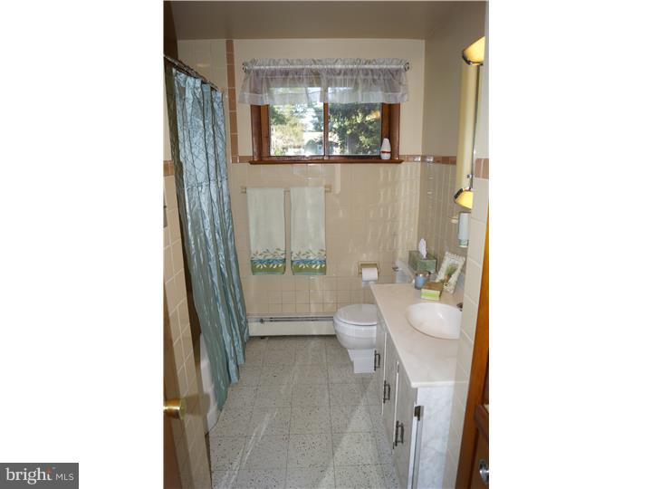 447 Cowpath Road Hatfield, PA 19440 - Photo 7 of 11 Gallery Image 7