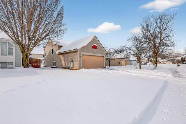 $350,000 | 4507 Brookmeadow Drive Southeast, Kentwood, MI 49512