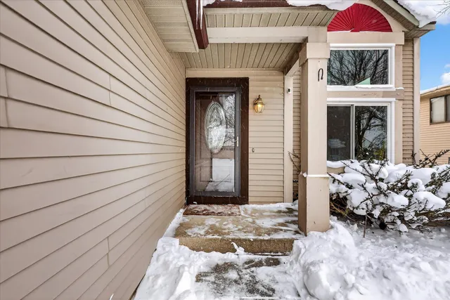 $350,000 | 4507 Brookmeadow Drive Southeast, Kentwood, MI 49512