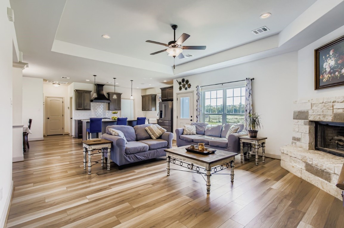 32123 Howell Road Waller, TX 77484 - Photo 6 of 37