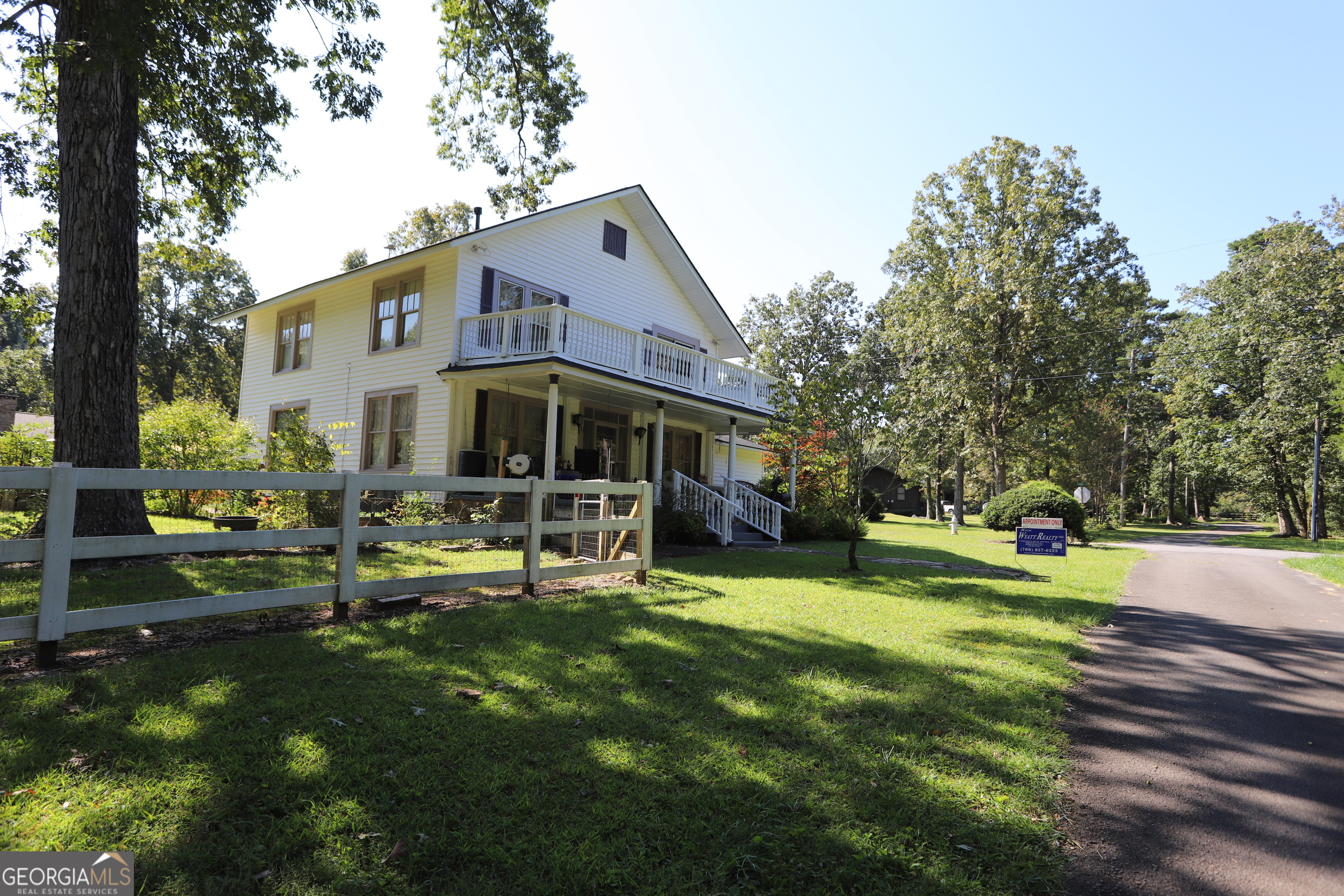 51 Cedar Street Menlo, GA 30731 - Photo 10 of 86 a view of a house with a yard porch and sitting area