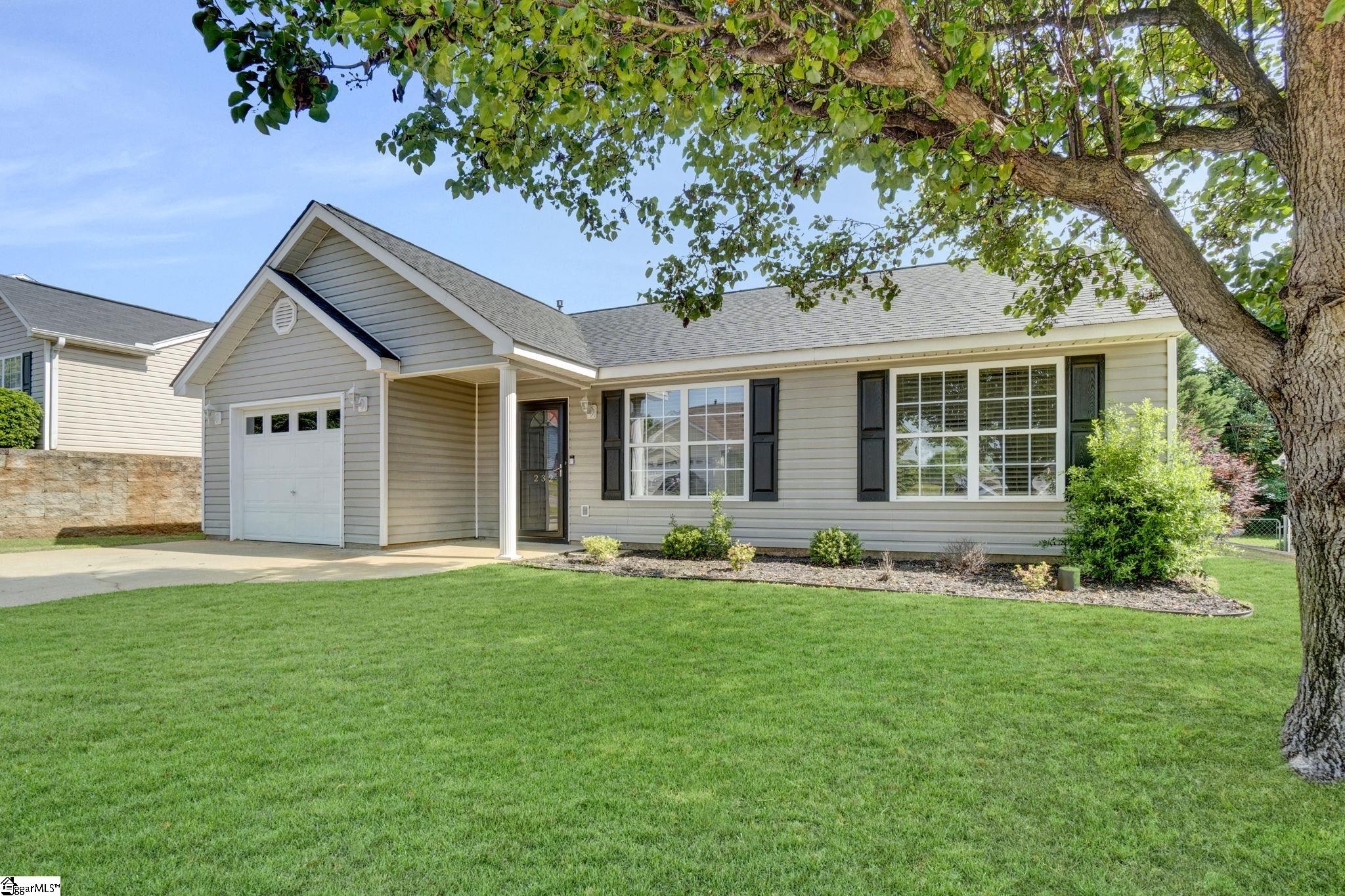 232 Ashley Danielle Drive Duncan, SC 29334 - Photo 2 of 41