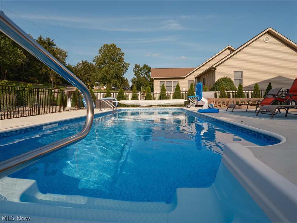 810 Forrest Ridge Drive Dover, OH 44622 - Photo 10 of 34 Gallery Image 10