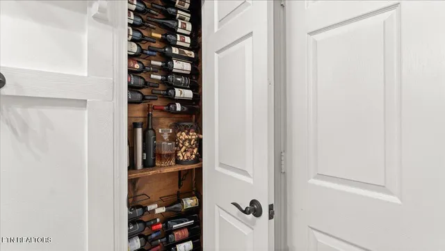 $1,124,900 | 1411 Wood Creek Drive, Athens, TN 37303