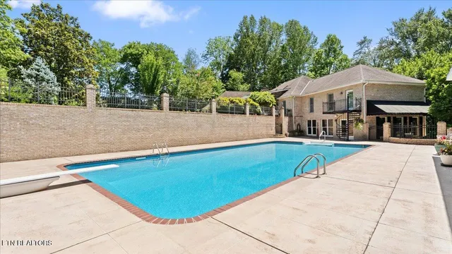 $1,124,900 | 1411 Wood Creek Drive, Athens, TN 37303