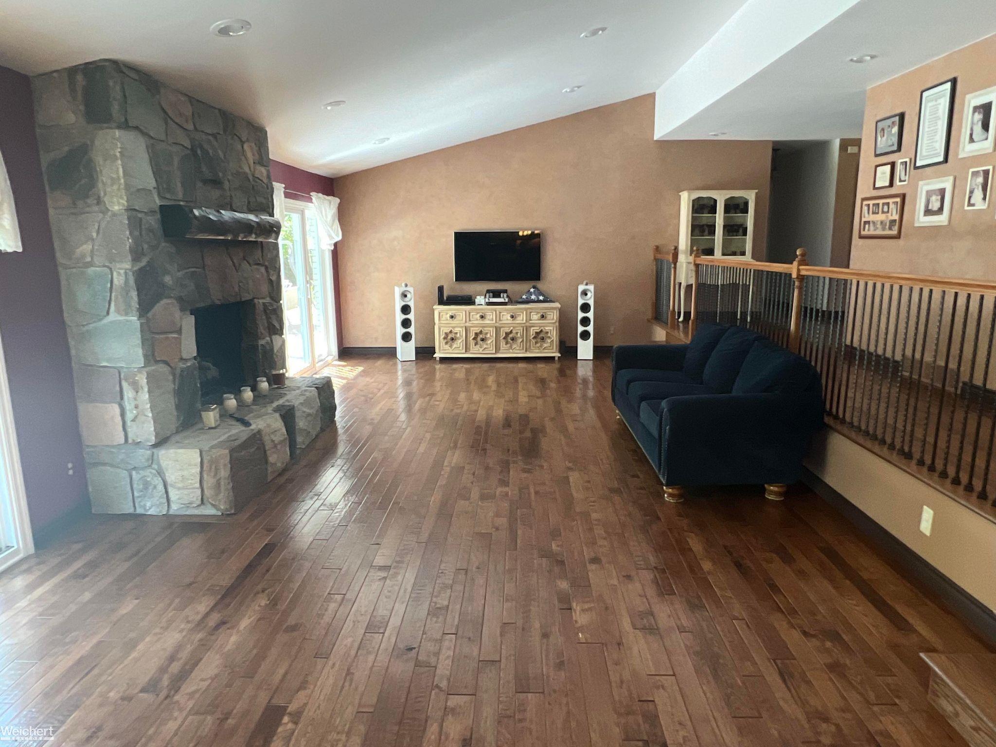 1271 Green Ridge Road Rochester, MI 48309 - Photo 63 of 68 50088001-62.JPG