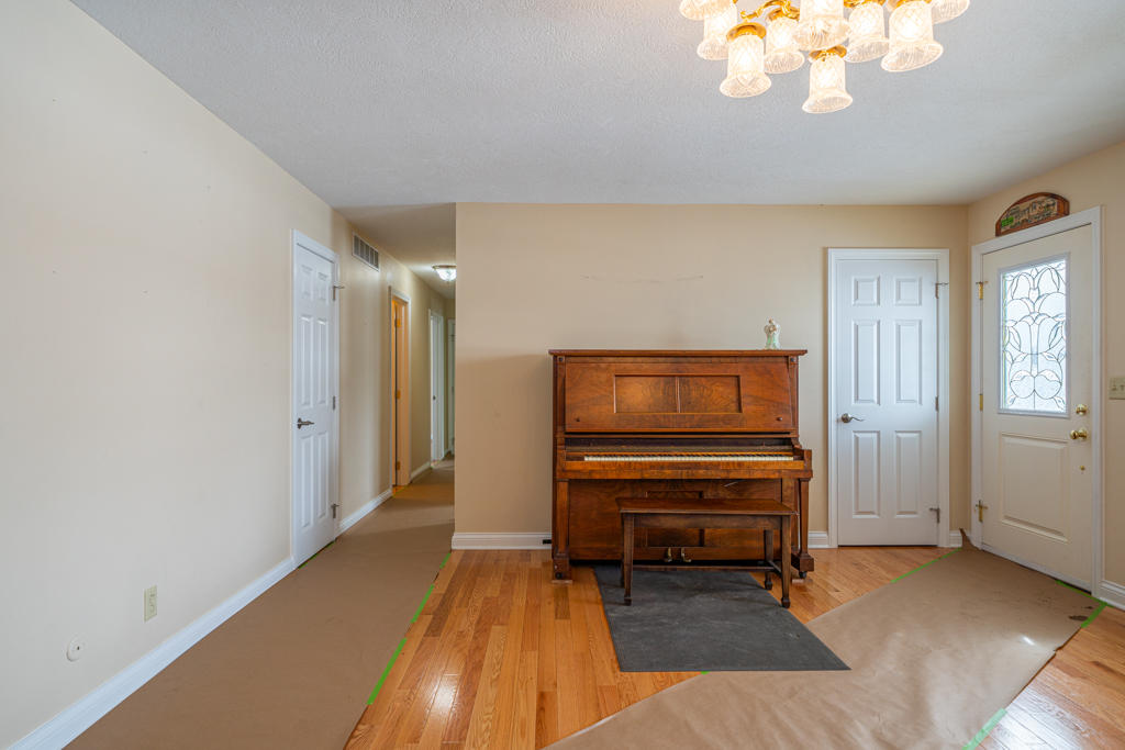 700 Victory Road Springfield, OH 45504 - Photo 9 of 41
