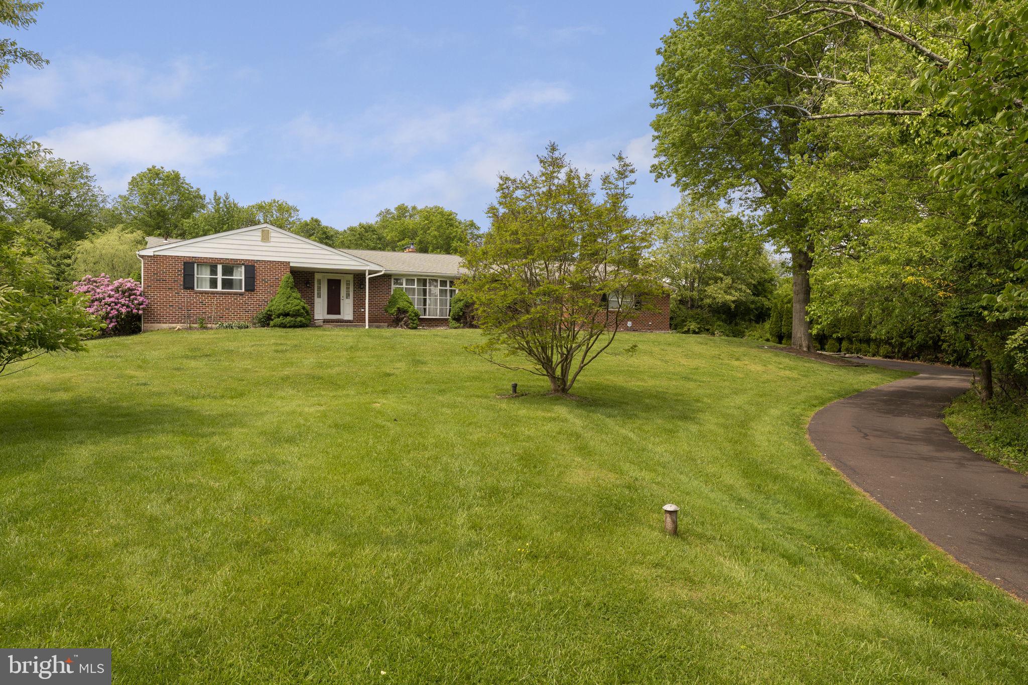 399 Falcon Road Eagleville, PA 19403 - Photo 2 of 30 Gallery Image 2