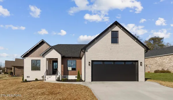 $575,000 | 7222 Bethesda Springs Way, Corryton, TN 37721