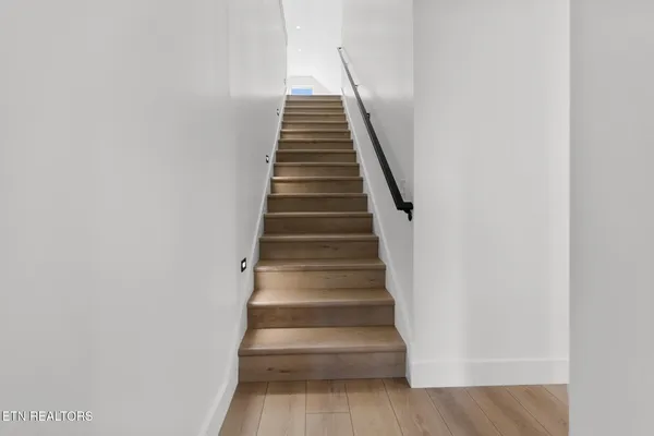 $569,900 | 7222 Bethesda Springs Way, Corryton, TN 37721