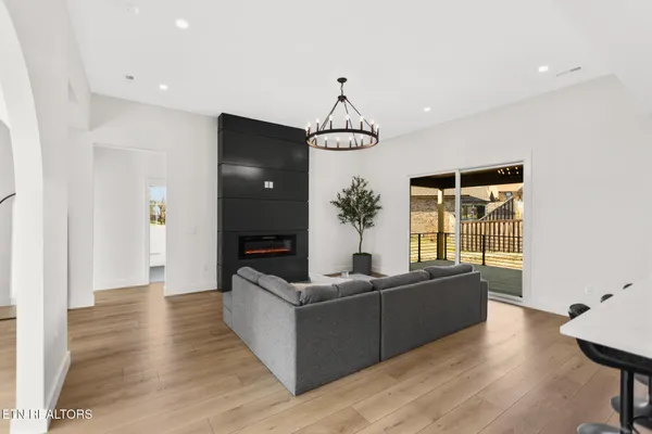 $569,900 | 7222 Bethesda Springs Way, Corryton, TN 37721