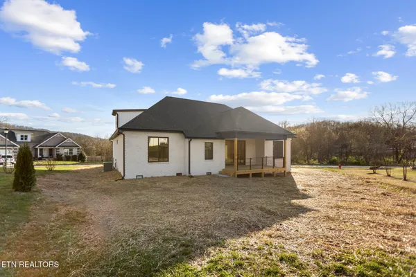 $569,900 | 7222 Bethesda Springs Way, Corryton, TN 37721