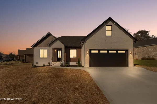 $569,900 | 7222 Bethesda Springs Way, Corryton, TN 37721