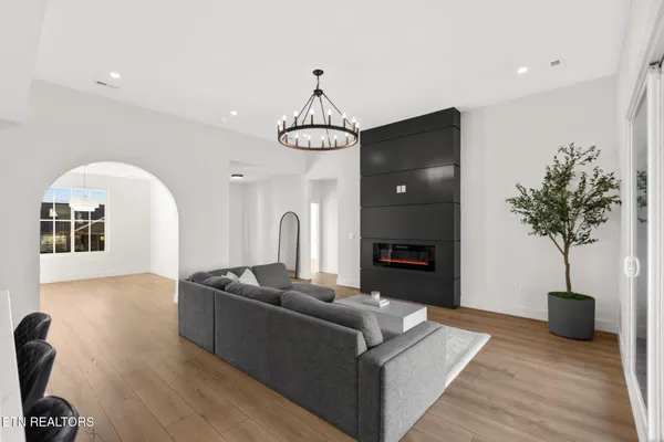 $569,900 | 7222 Bethesda Springs Way, Corryton, TN 37721