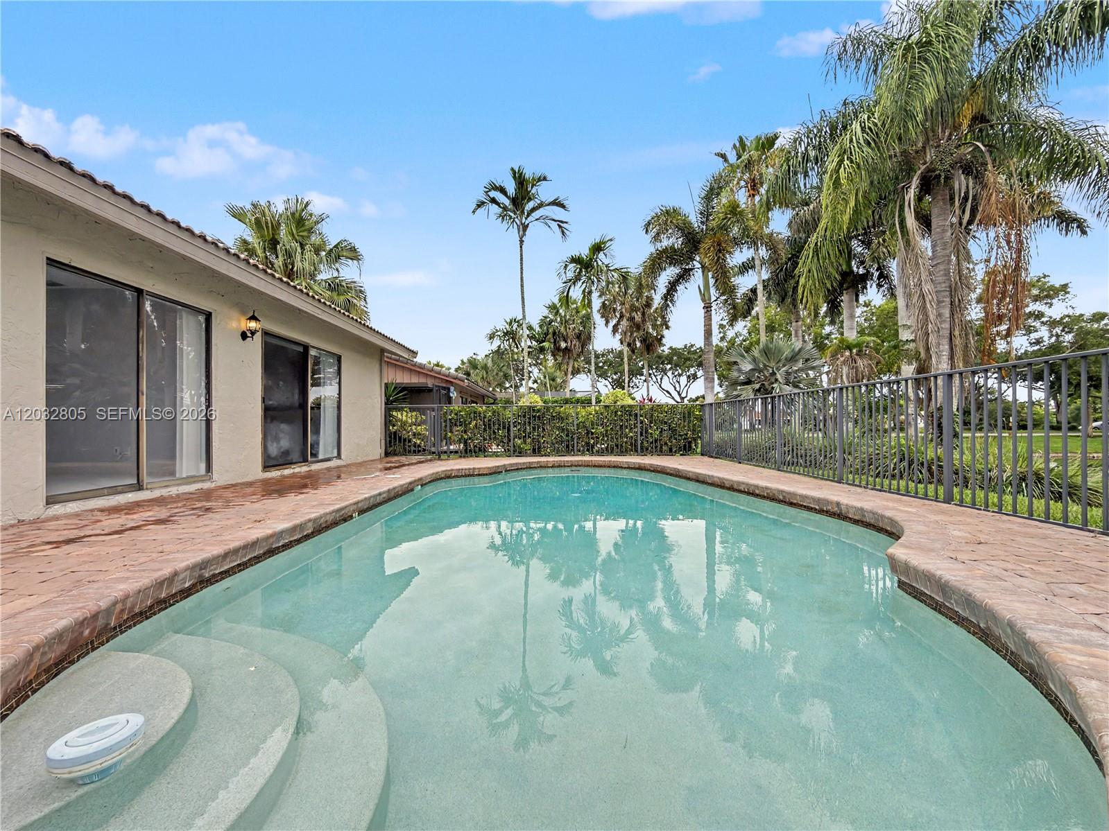 19649 Back 9 Drive Boca Raton, FL 33498 - Photo 6 of 32 Gallery Image 6