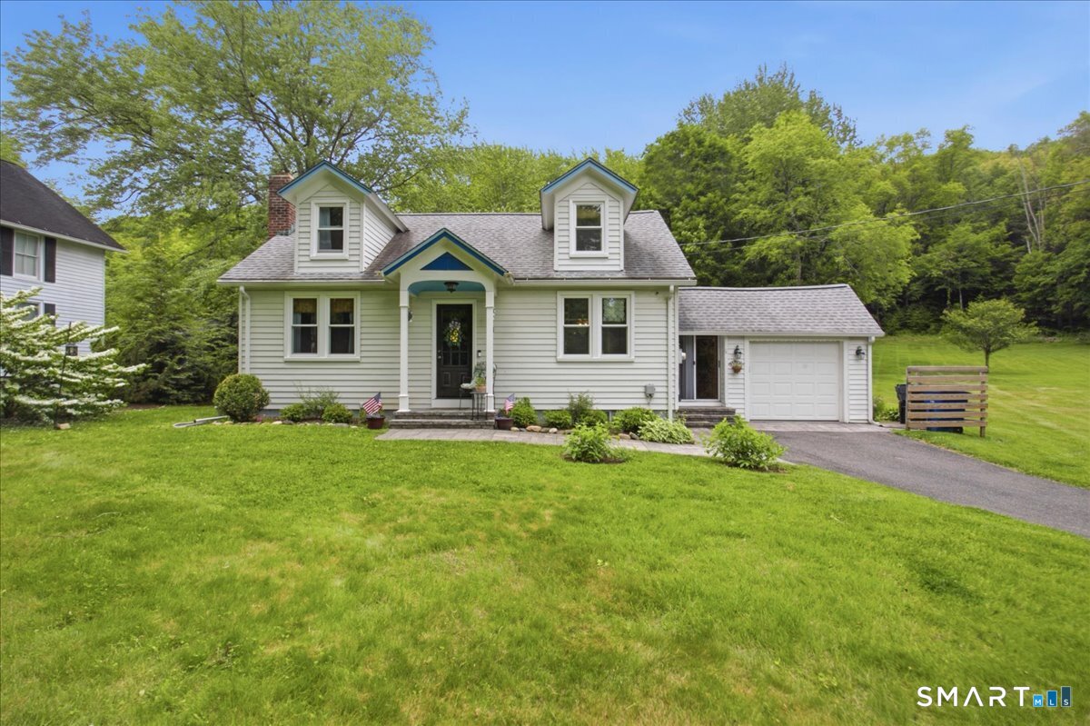 41 River Road Washington, CT 06794 - Photo 2 of 37
